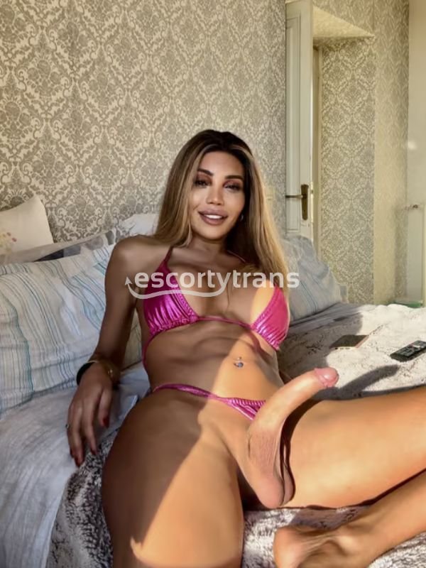 Trans Rebecca Ferraz