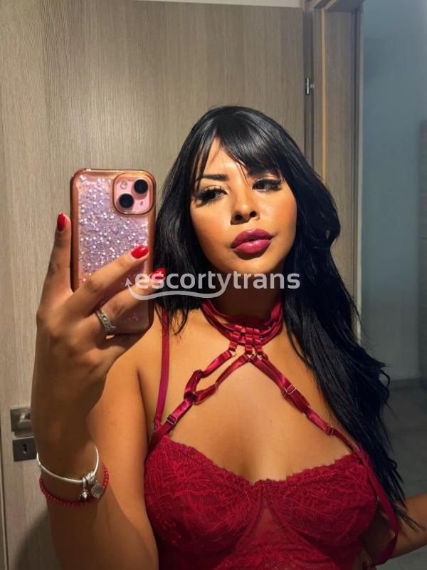 Trans Melly Ferraz